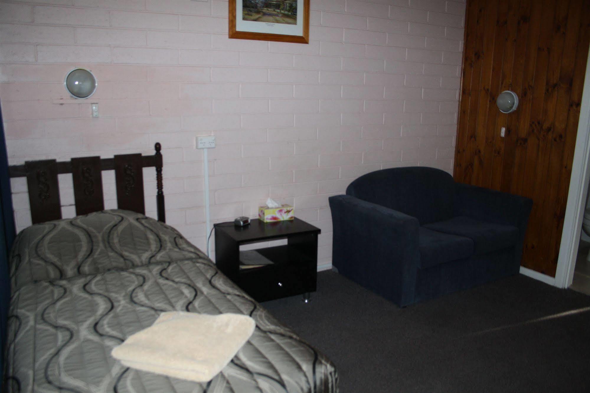 Nhill Oasis Motel Bagian luar foto